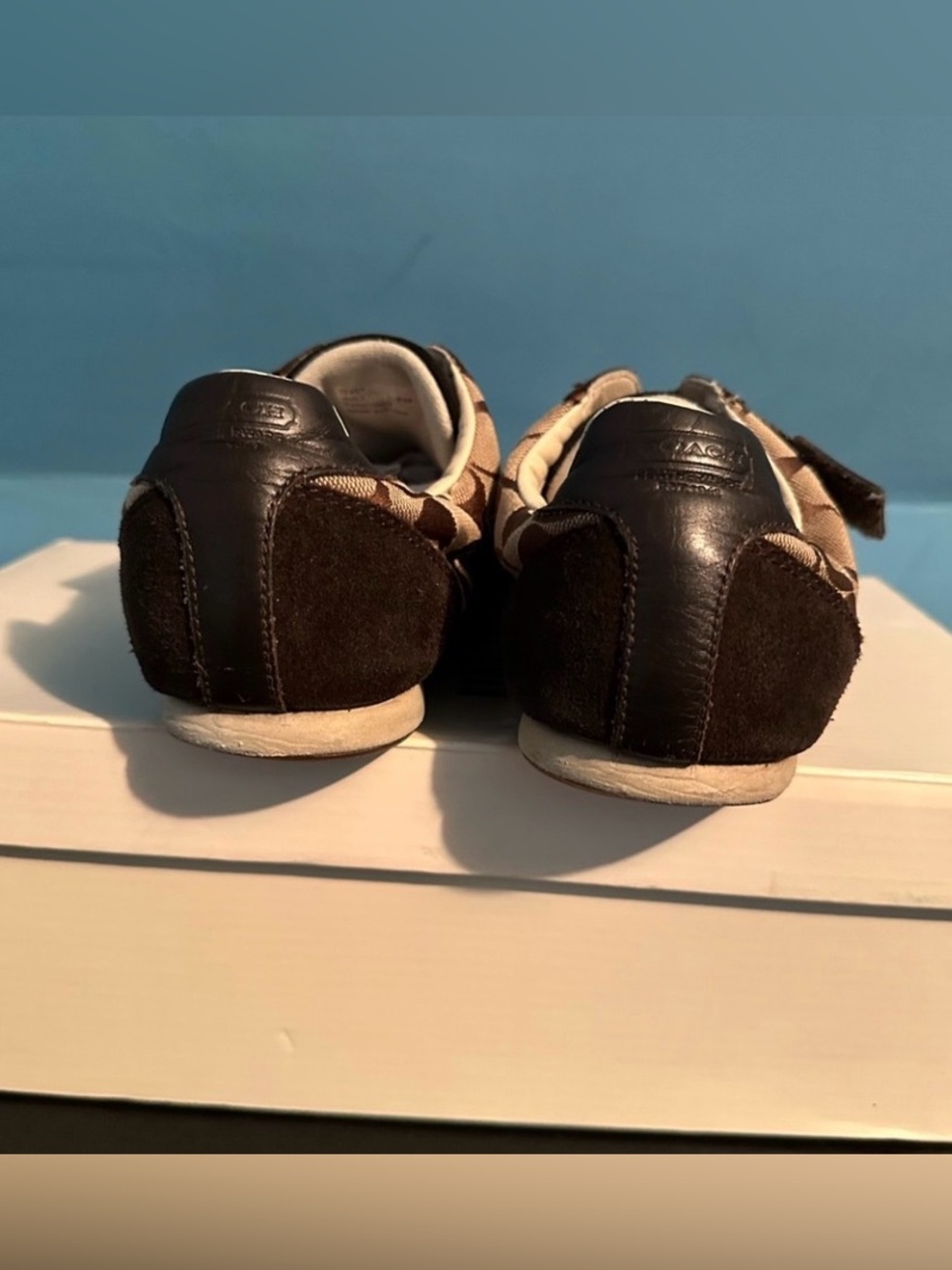 Coach monogram, Patterned Sneakers Size 8M Velcro latches - Picture 8 of 9